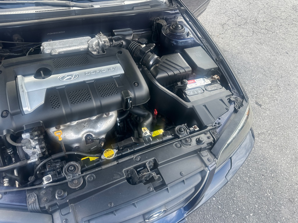 Photo 33 of this HYUNDAI ELANTRA