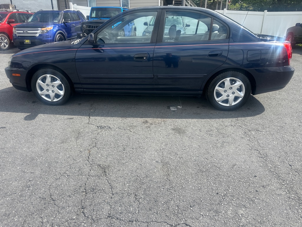Photo 7 of this HYUNDAI ELANTRA