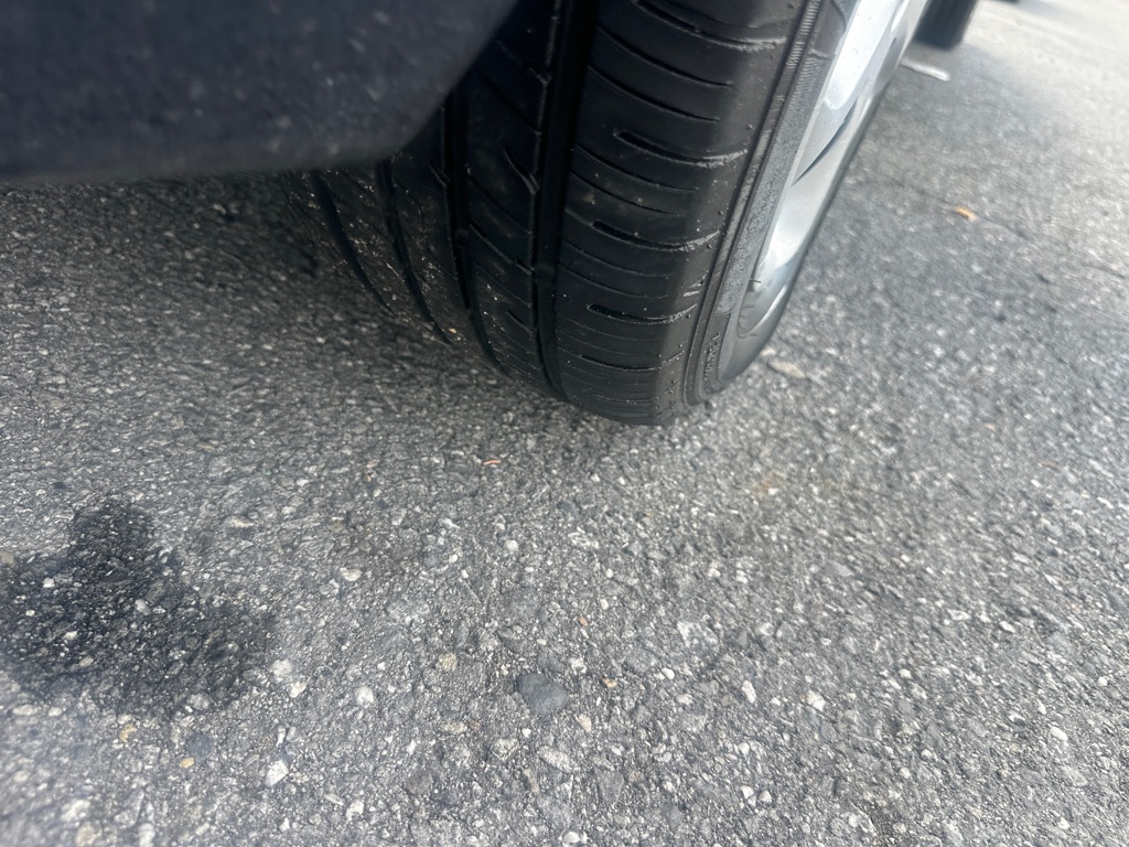 Photo 13 of this HYUNDAI ELANTRA