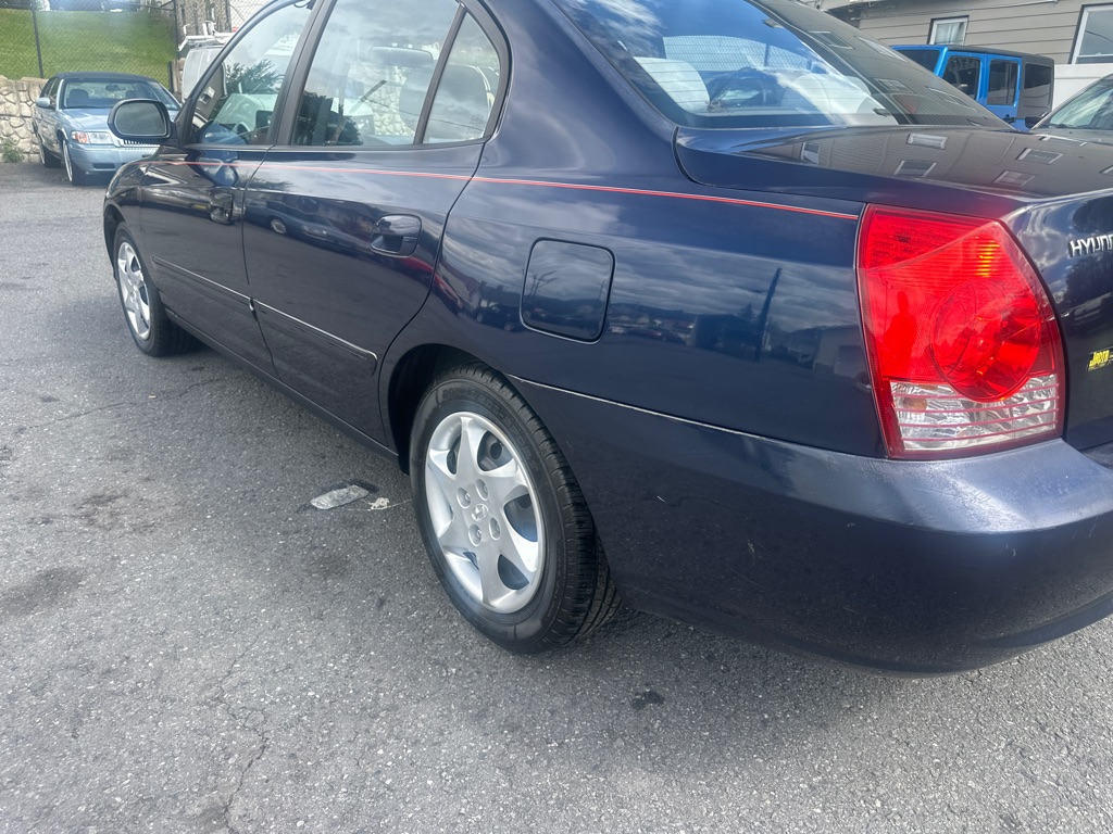 Photo 29 of this HYUNDAI ELANTRA