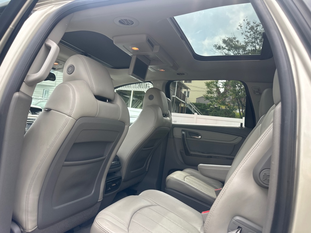 Photo 13 of this CHEVROLET TRAVERSE