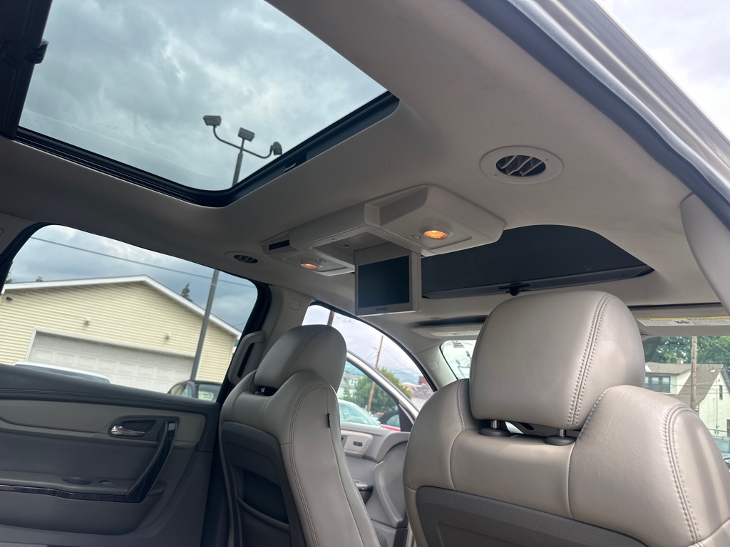 Photo 24 of this CHEVROLET TRAVERSE