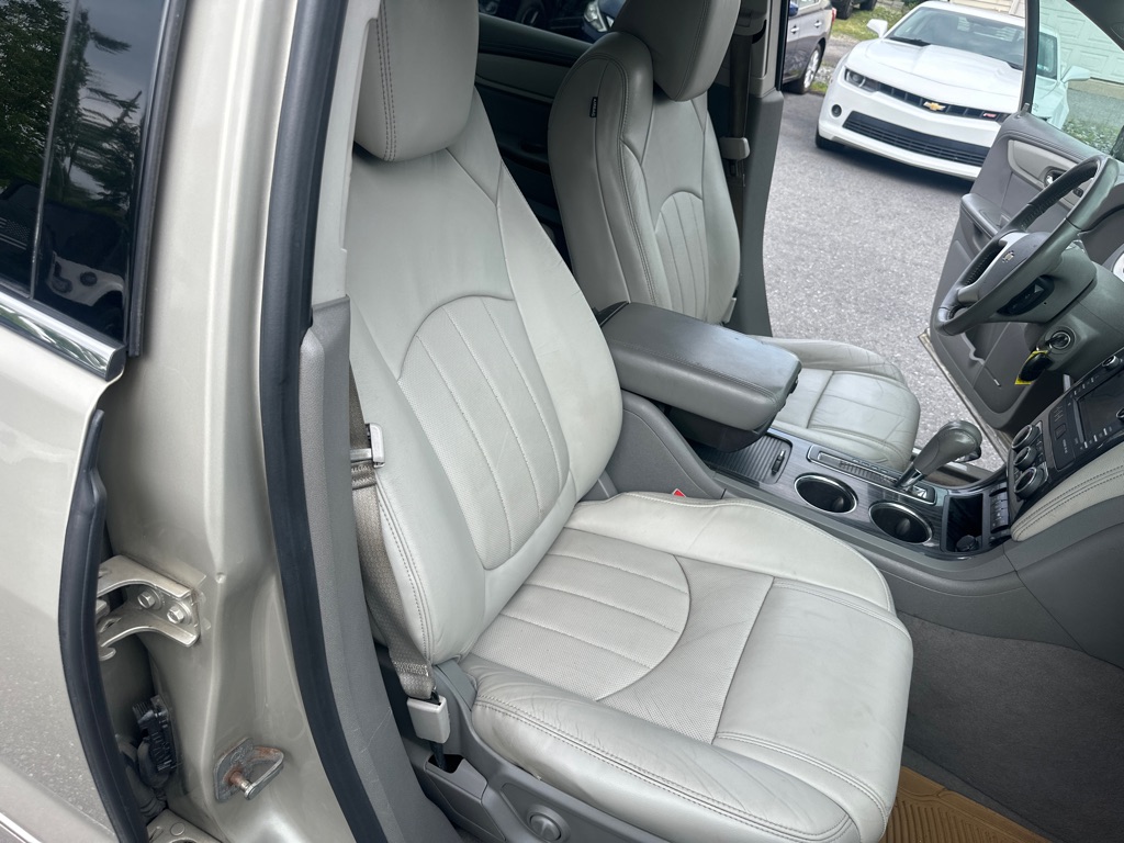 Photo 33 of this CHEVROLET TRAVERSE