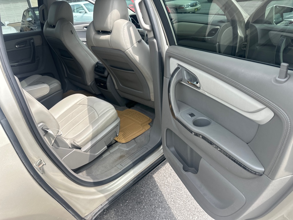 Photo 22 of this CHEVROLET TRAVERSE