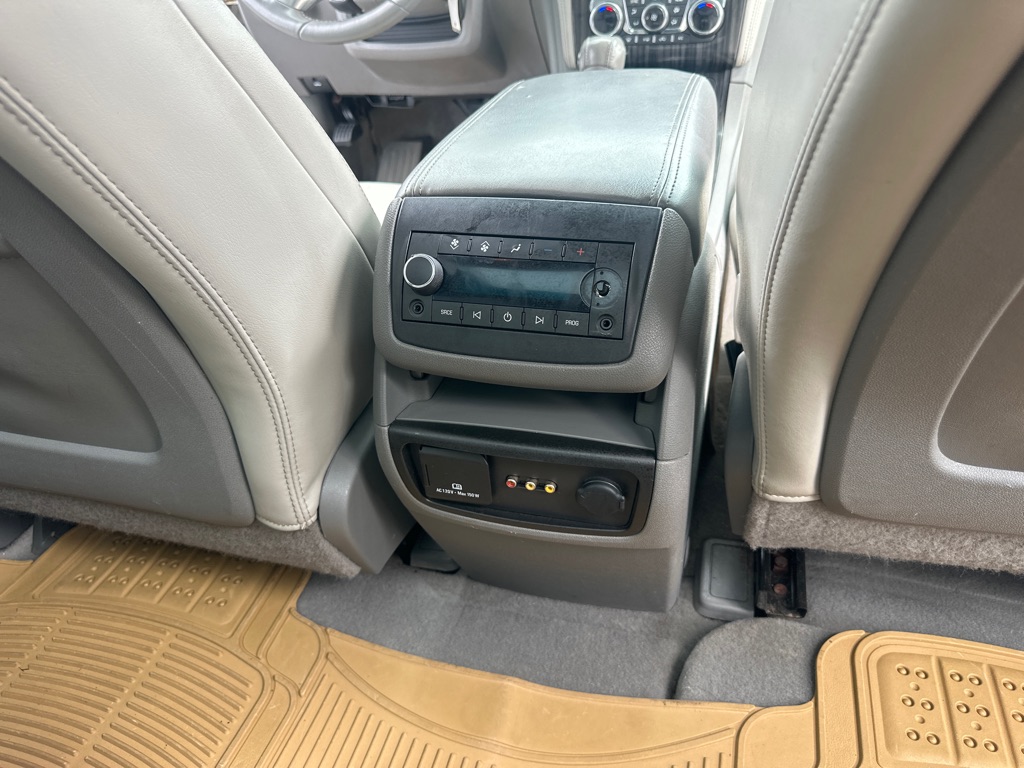 Photo 25 of this CHEVROLET TRAVERSE