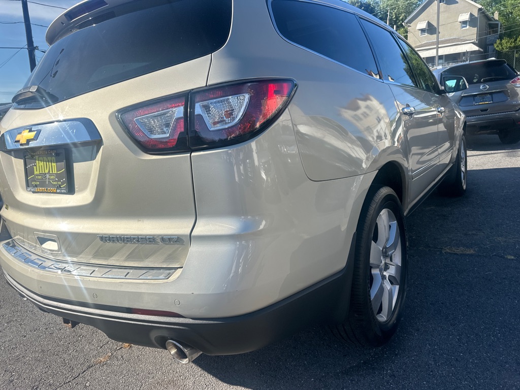 Photo 85 of this CHEVROLET TRAVERSE