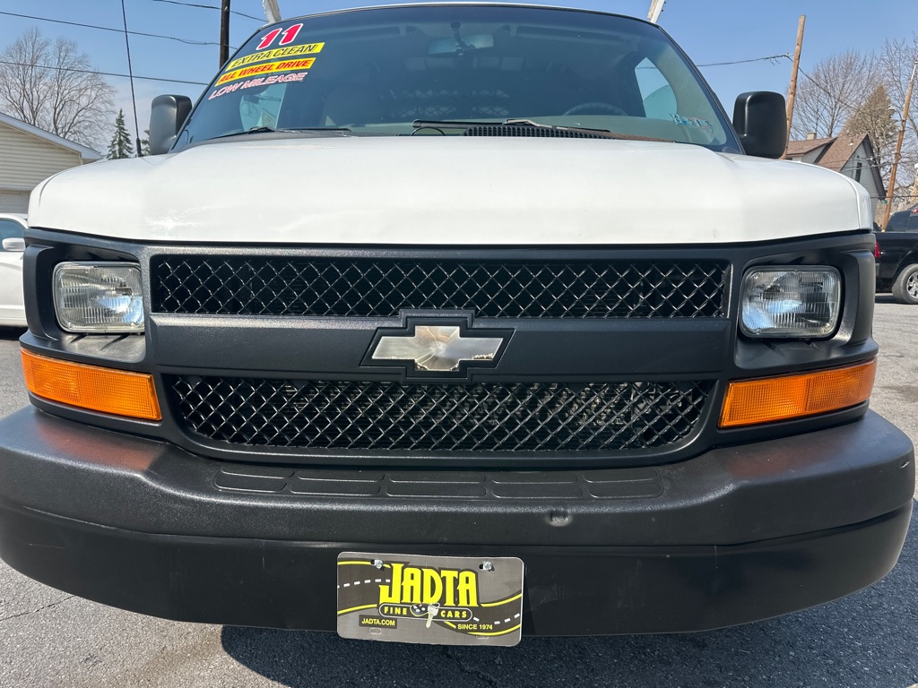 Photo 13 of this CHEVROLET EXPRESS 1500AWD