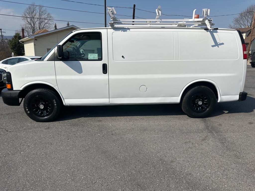 Photo 14 of this CHEVROLET EXPRESS 1500AWD