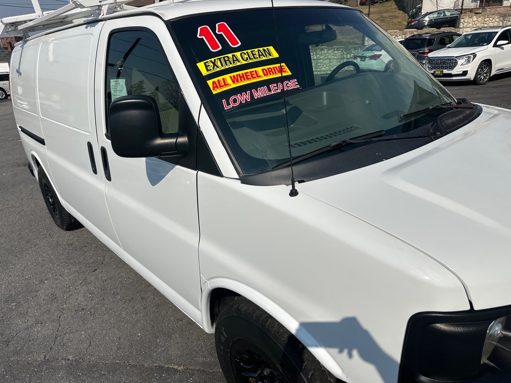 Photo 12 of this CHEVROLET EXPRESS 1500AWD