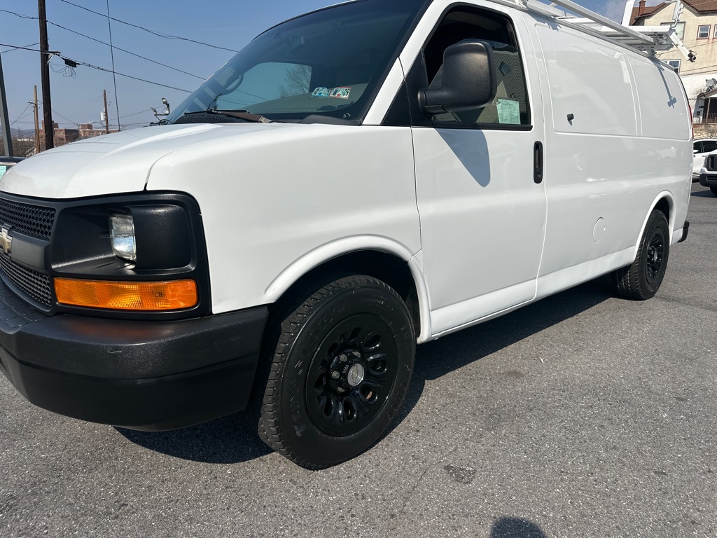 Photo 15 of this CHEVROLET EXPRESS 1500AWD
