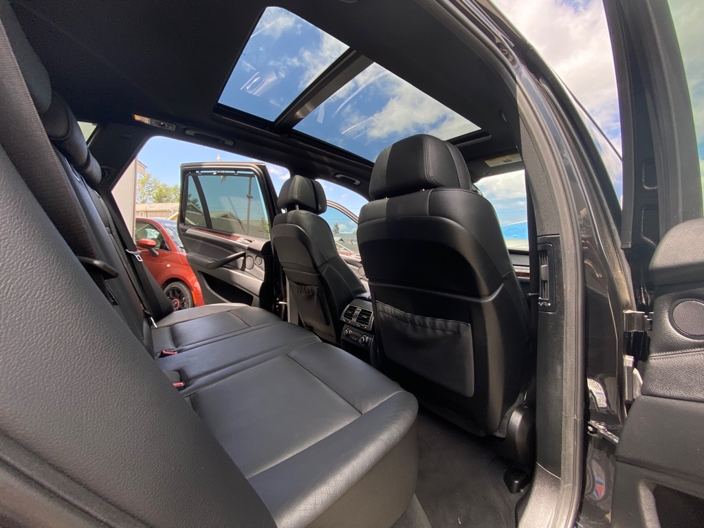 Photo 17 of this BMW X5