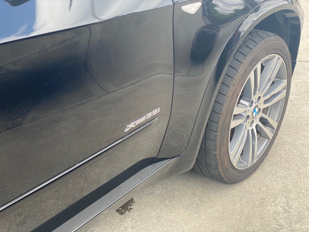 Photo 8 of this BMW X5