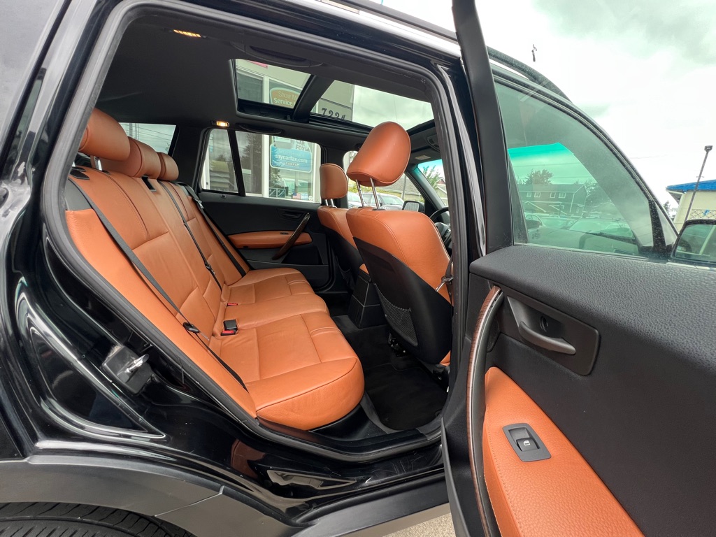 Photo 18 of this BMW X3