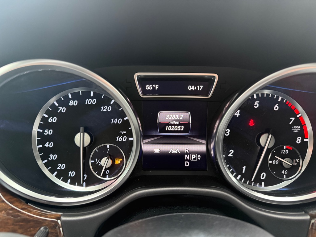 Photo 19 of this MERCEDES-BENZ M-CLASS