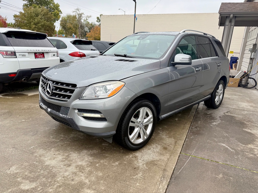 Photo 3 of this MERCEDES-BENZ M-CLASS