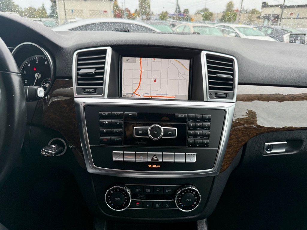 Photo 20 of this MERCEDES-BENZ M-CLASS