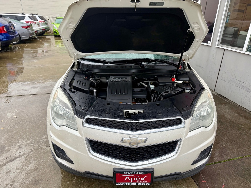 Photo 7 of this CHEVROLET EQUINOX