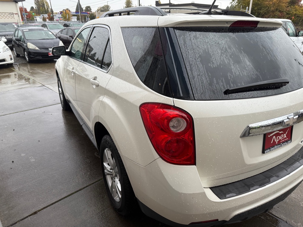 Photo 4 of this CHEVROLET EQUINOX