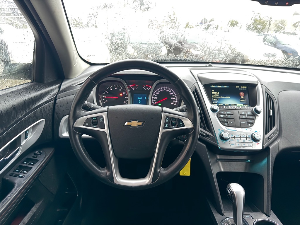 Photo 11 of this CHEVROLET EQUINOX