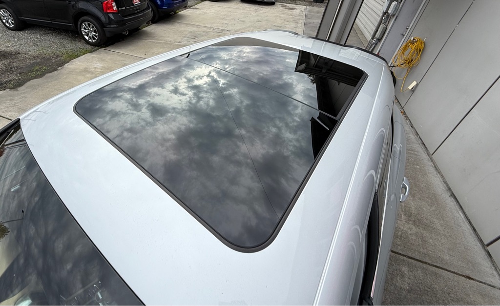 Photo 14 of this PORSCHE CAYENNE