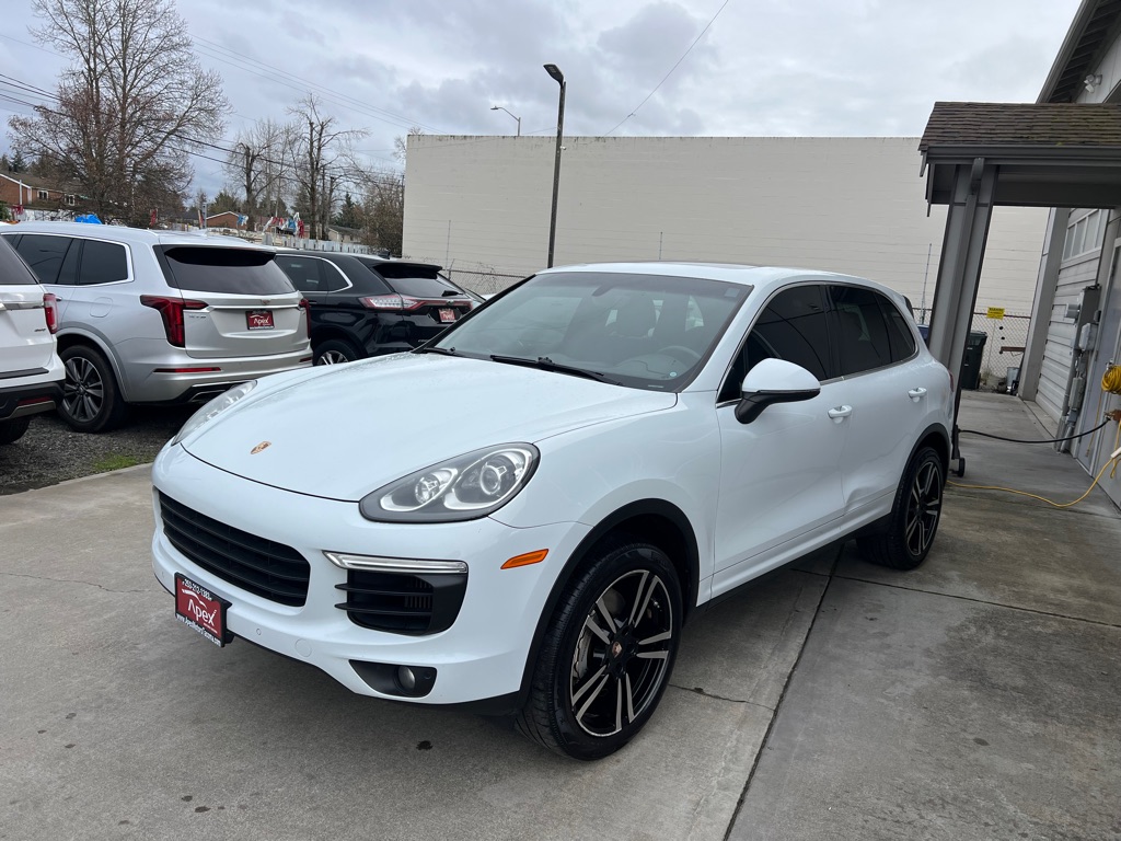 Photo 3 of this PORSCHE CAYENNE