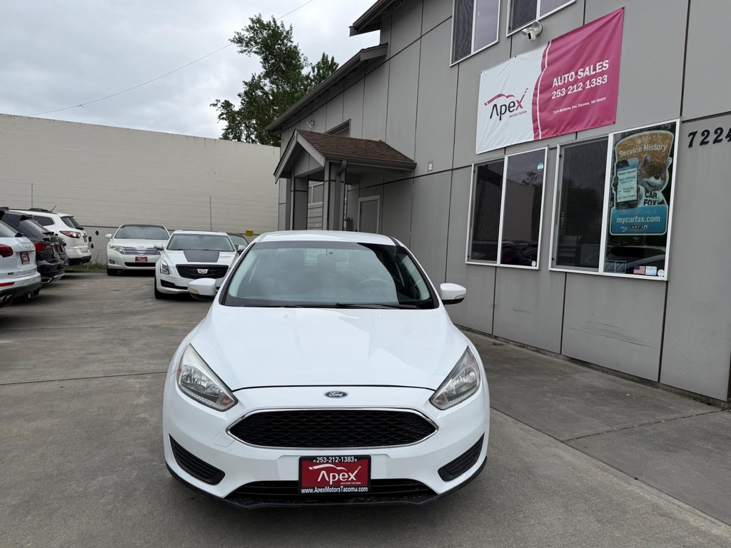 Photo 2 of this FORD FOCUS