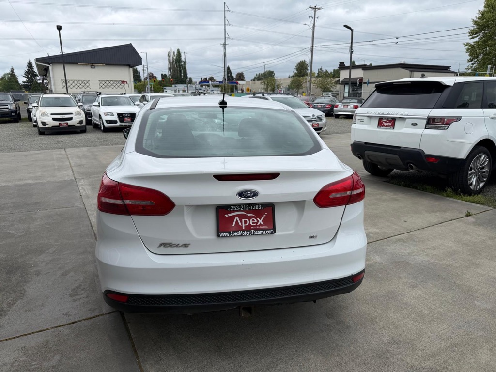 Photo 6 of this FORD FOCUS