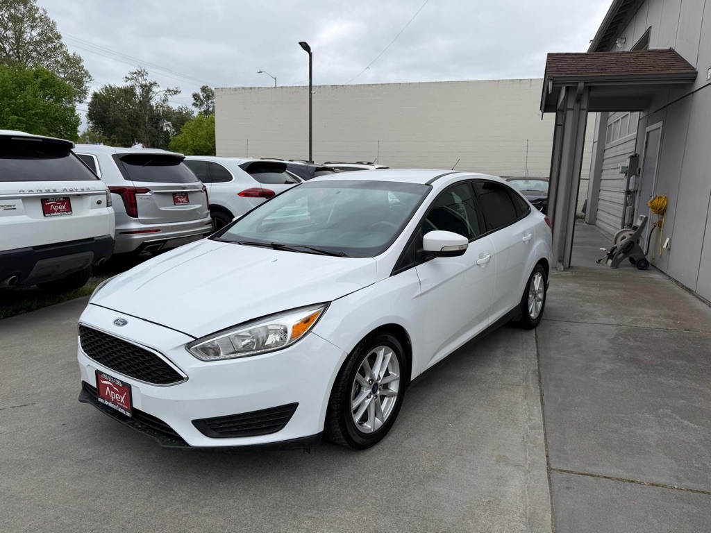 Photo 3 of this FORD FOCUS