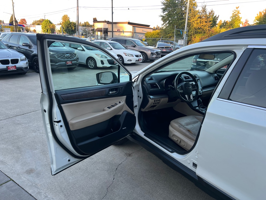 Photo 10 of this SUBARU OUTBACK
