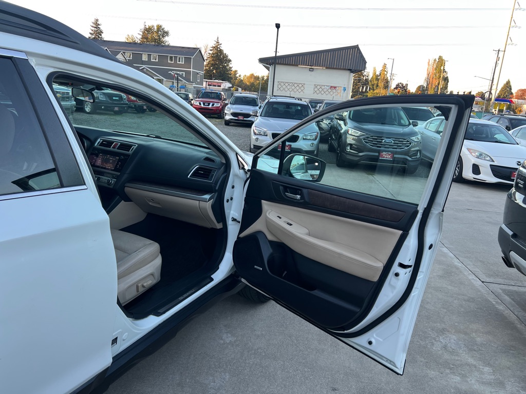 Photo 17 of this SUBARU OUTBACK