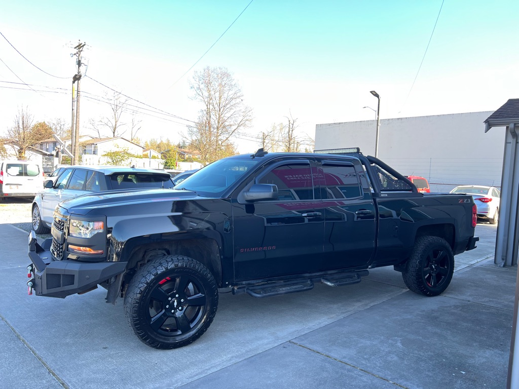Photo 4 of this CHEVROLET SILVERADO 1500