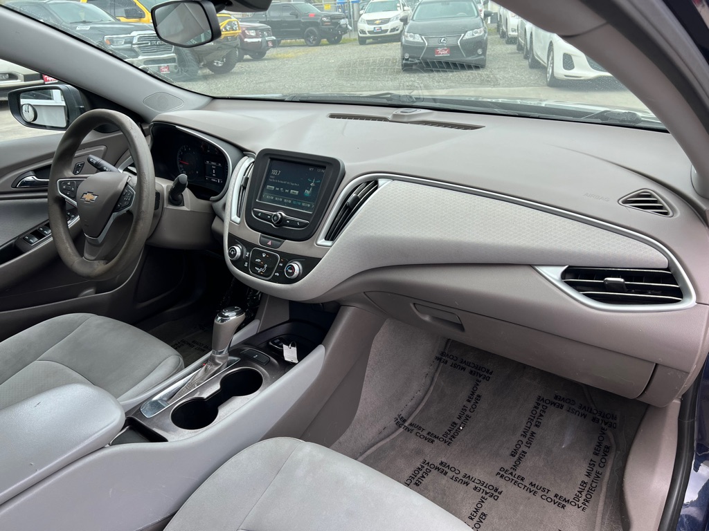 Photo 16 of this CHEVROLET MALIBU