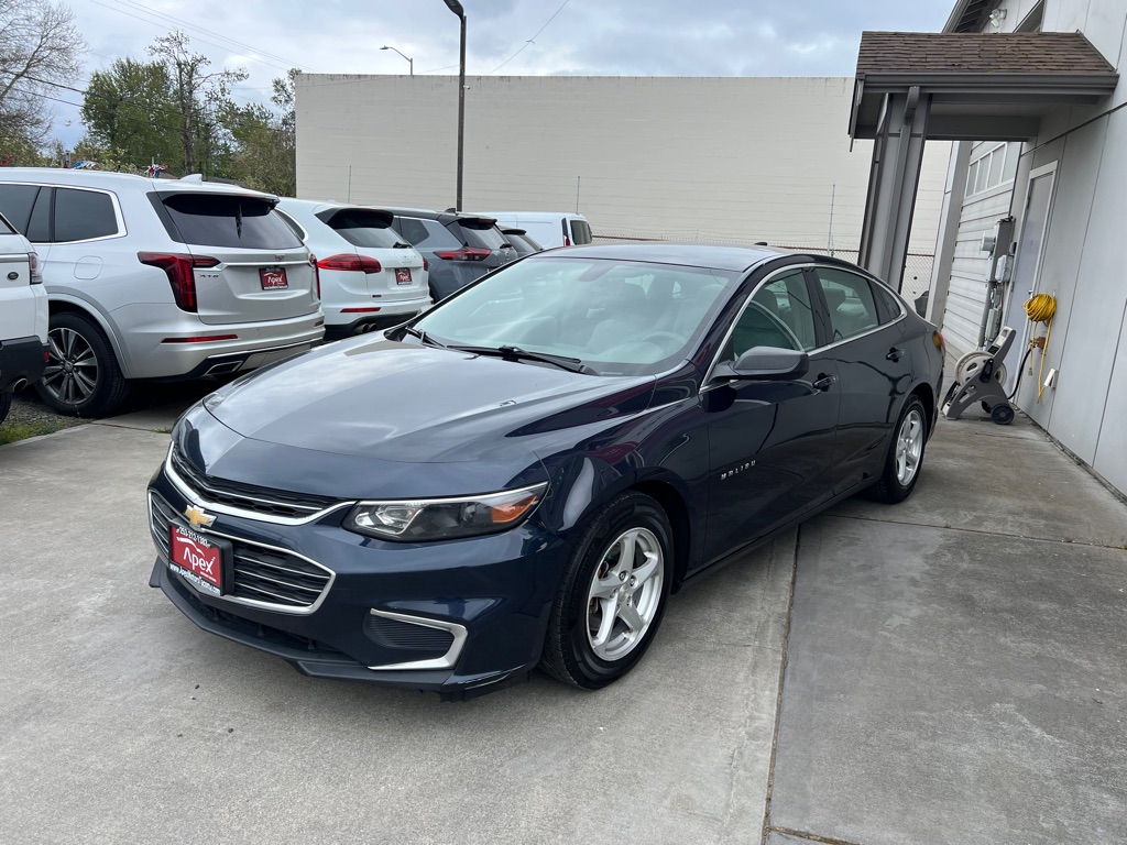 Photo 3 of this CHEVROLET MALIBU