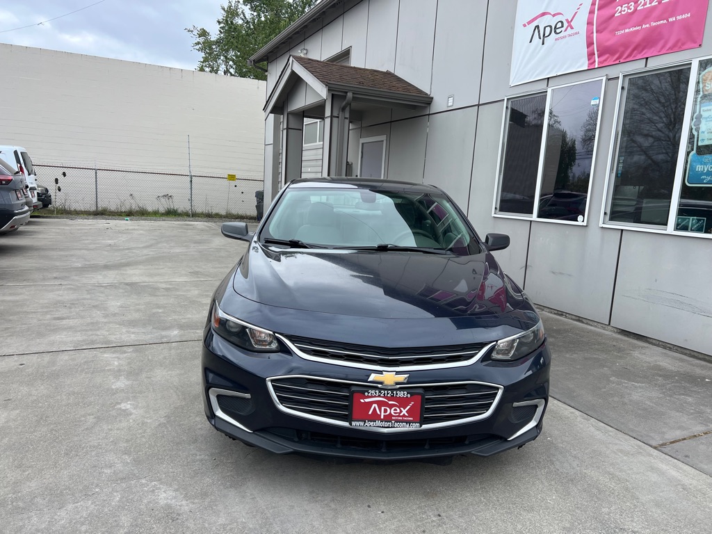 Photo 2 of this CHEVROLET MALIBU
