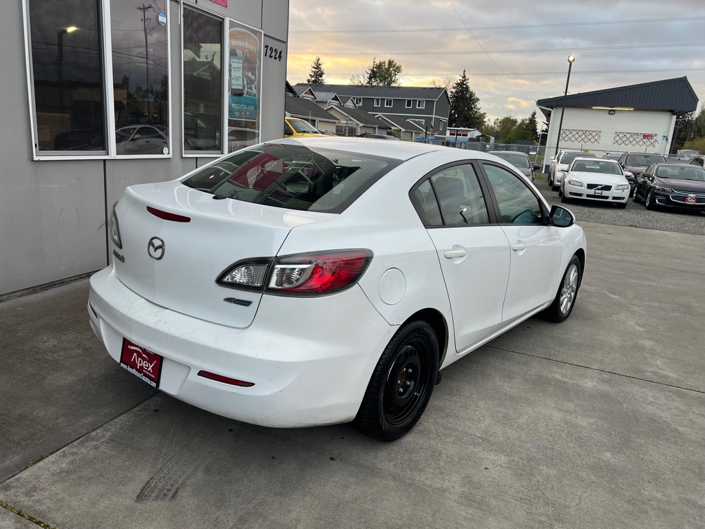 Photo 7 of this MAZDA MAZDA3