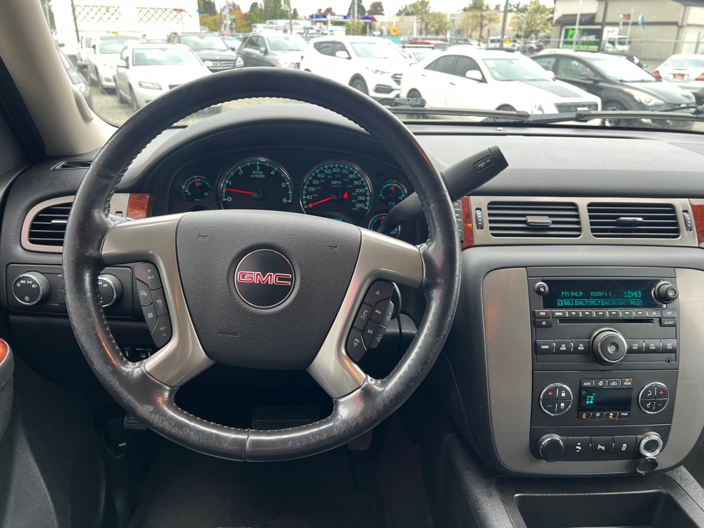 Photo 14 of this GMC YUKON XL