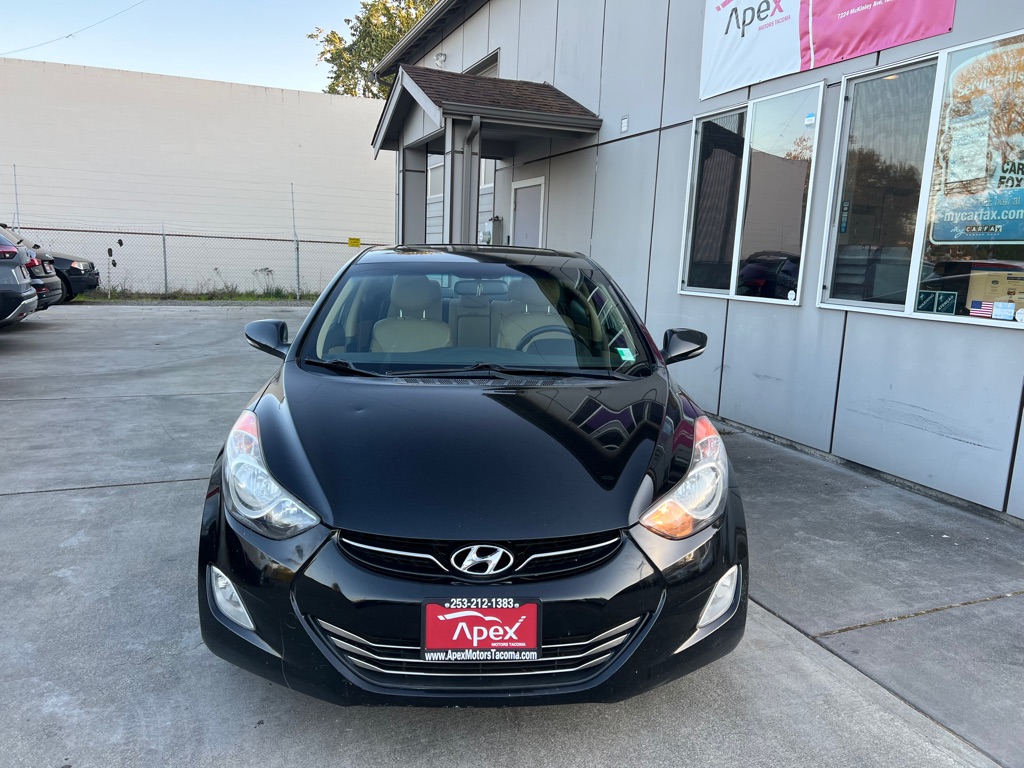 Photo 2 of this HYUNDAI ELANTRA