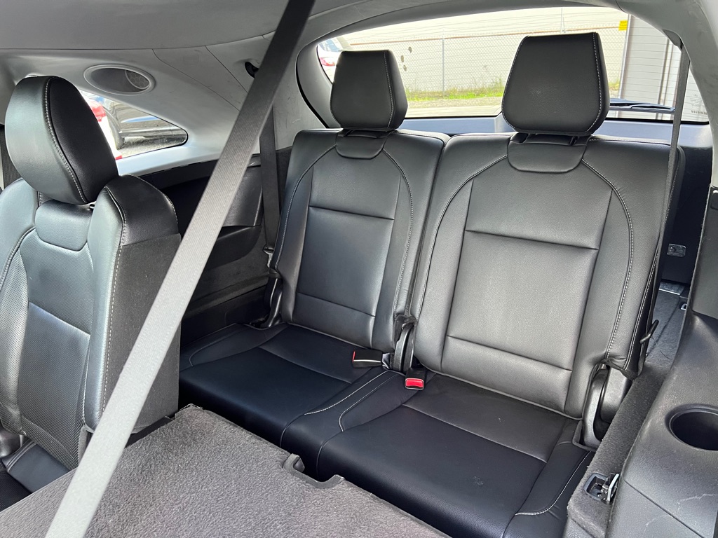 Photo 16 of this ACURA MDX