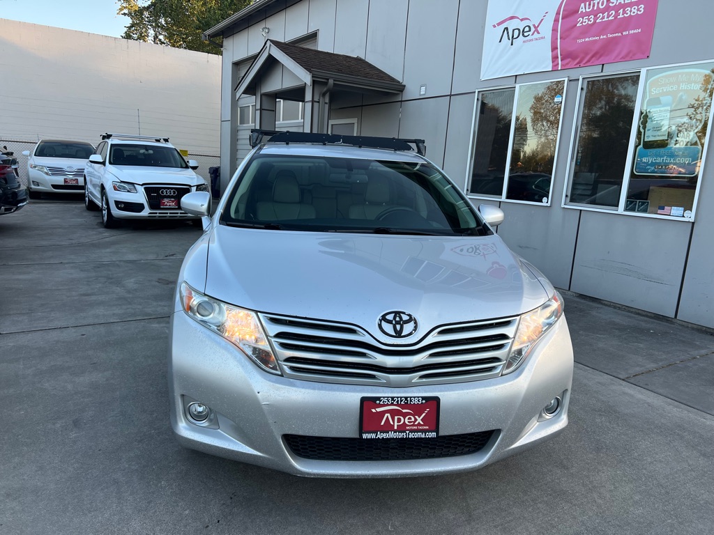 Photo 2 of this TOYOTA VENZA