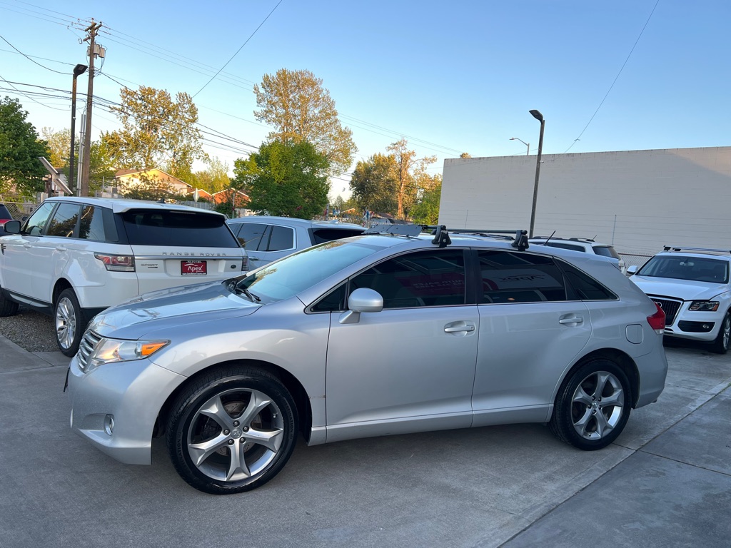 Photo 4 of this TOYOTA VENZA