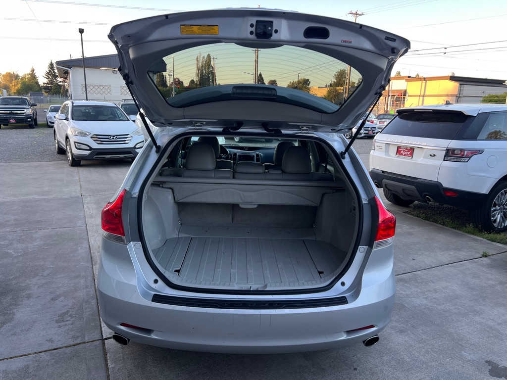 Photo 14 of this TOYOTA VENZA