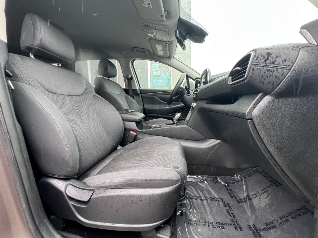 Photo 18 of this HYUNDAI SANTA FE