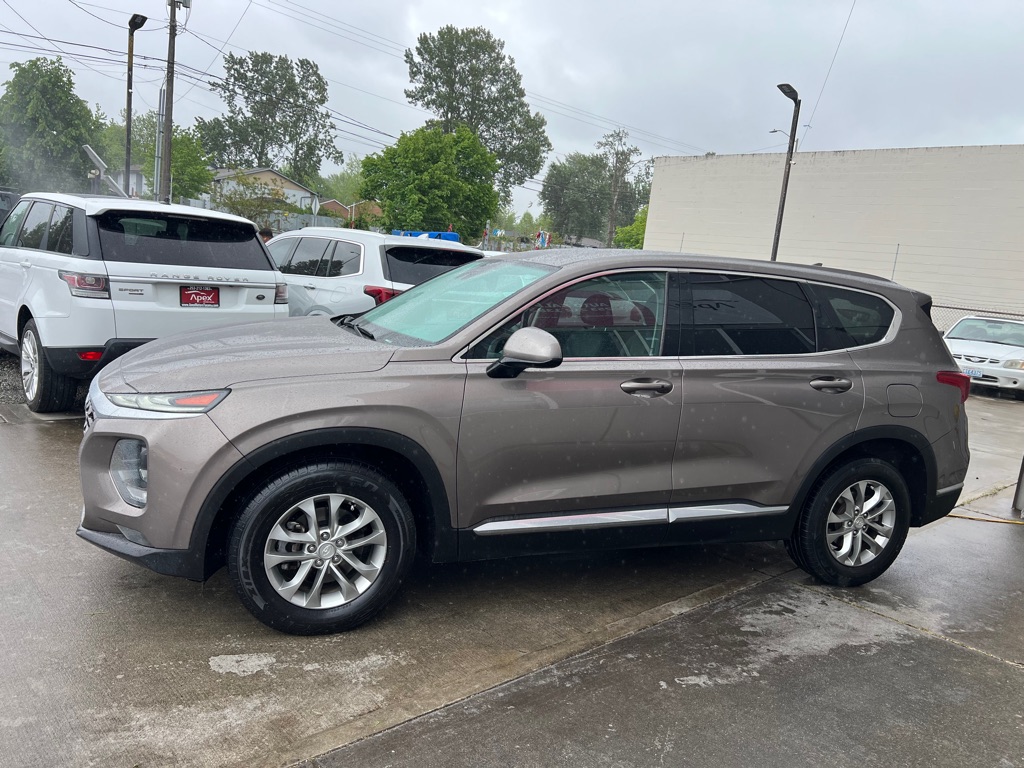 Photo 4 of this HYUNDAI SANTA FE