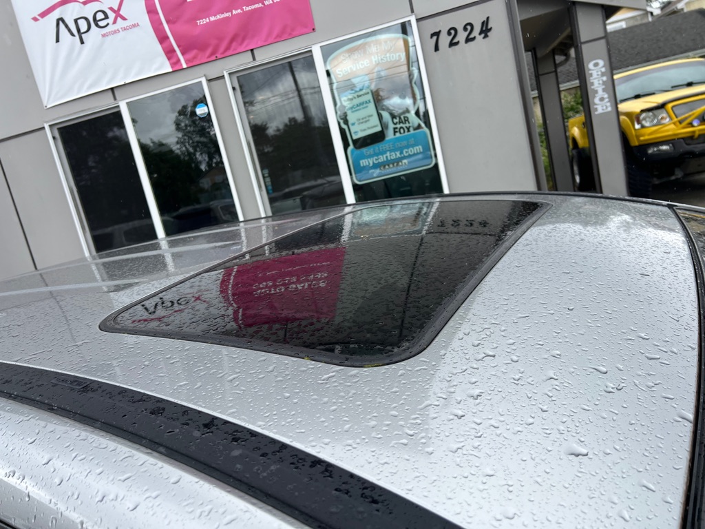 Photo 21 of this MAZDA MAZDA5