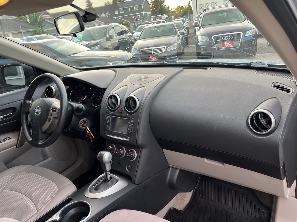Photo 17 of this NISSAN ROGUE