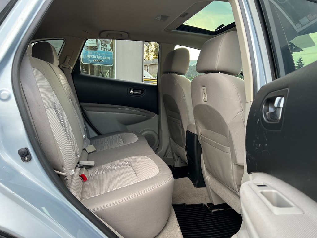 Photo 16 of this NISSAN ROGUE