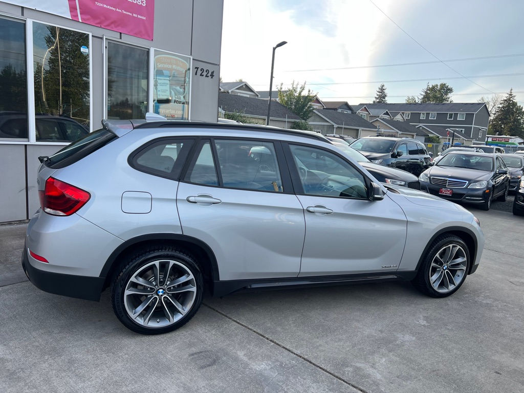 Photo 8 of this BMW X1
