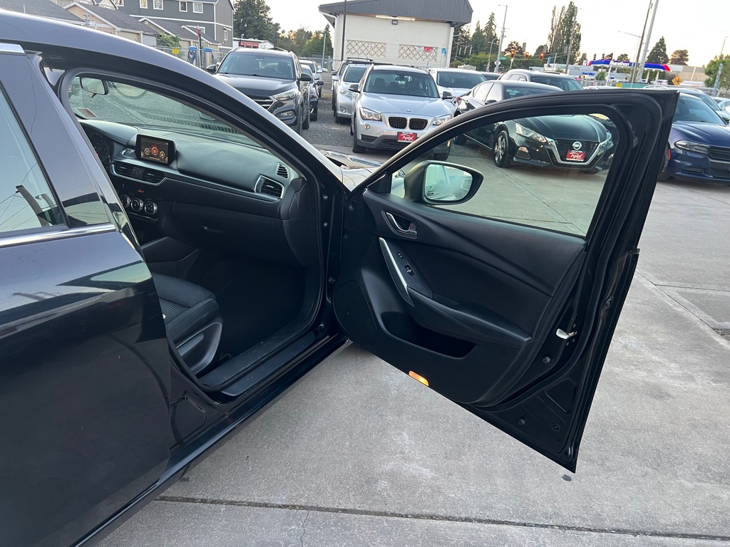 Photo 16 of this MAZDA MAZDA6