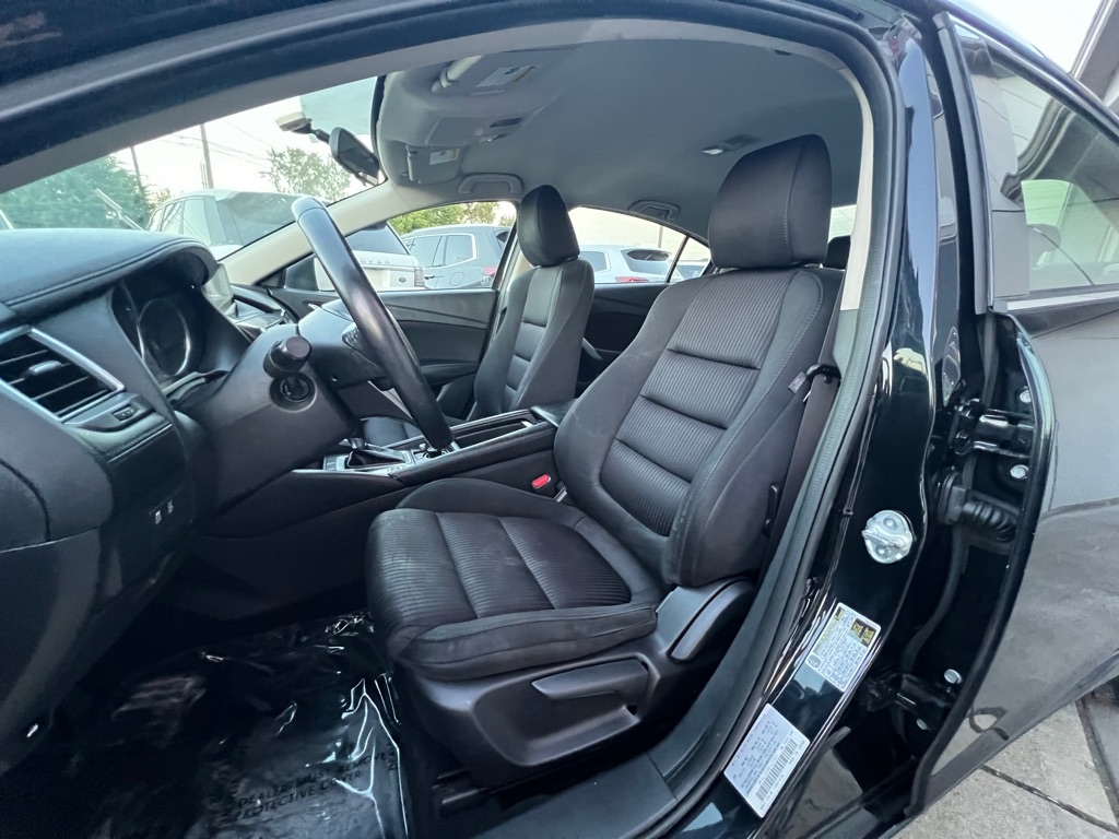 Photo 10 of this MAZDA MAZDA6