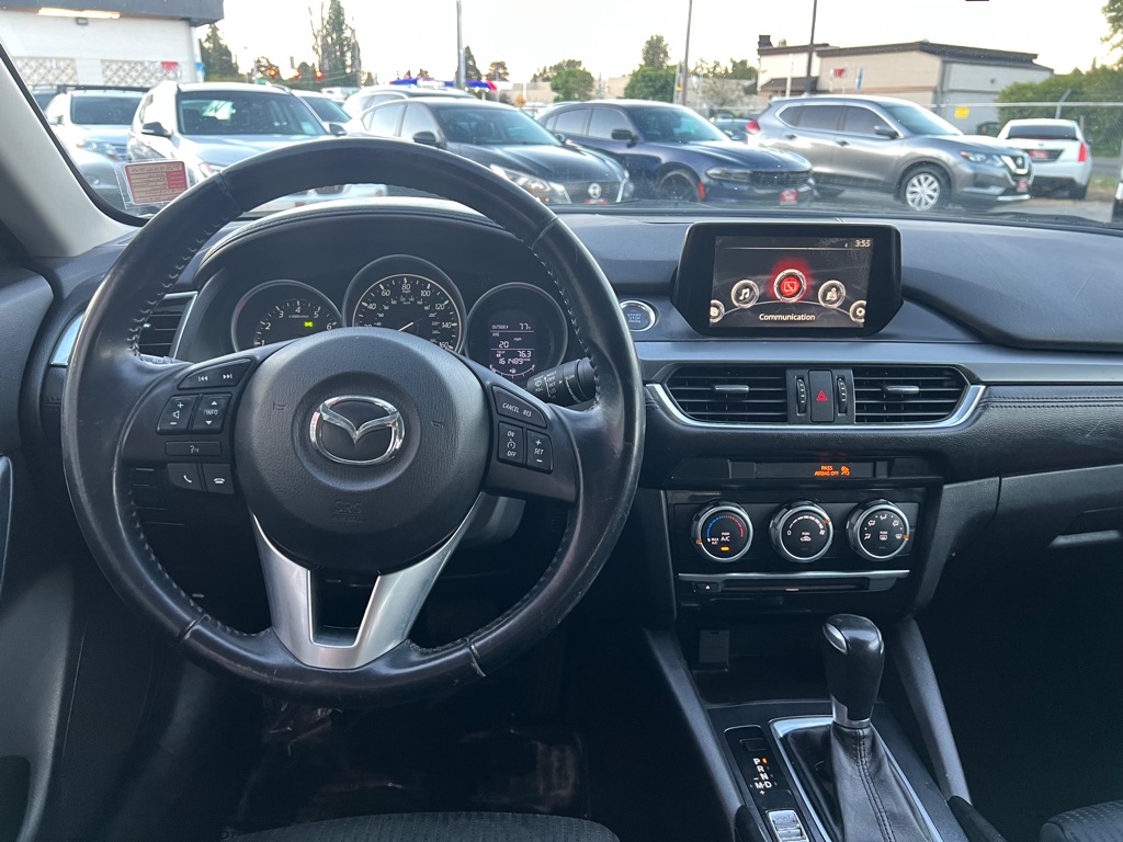 Photo 13 of this MAZDA MAZDA6